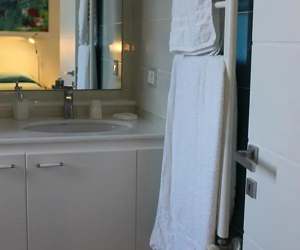 فندق مبيت وإفطار Bora *